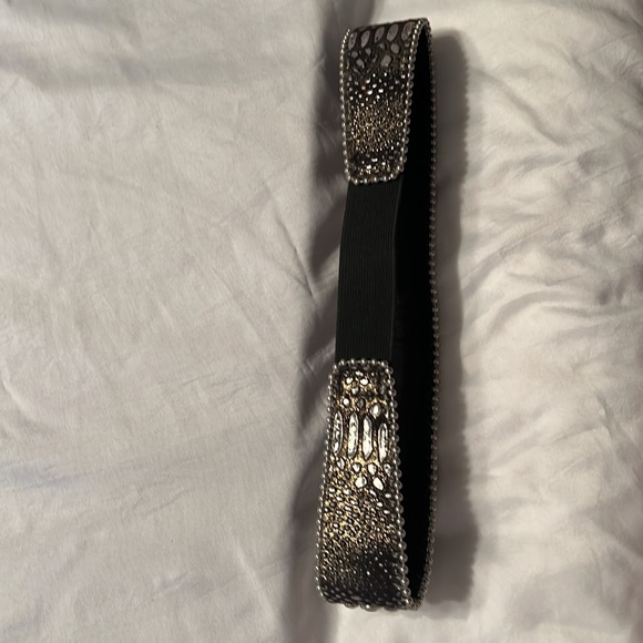 Headband-Black Distressed with Bezel Set Crystals & Silver Studs Western Bling - Picture 10 of 11